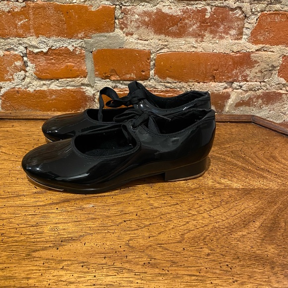 Capezio Jr. Tyette N625 Dance Shoes, Women’s Size 8.5 - Picture 2 of 4